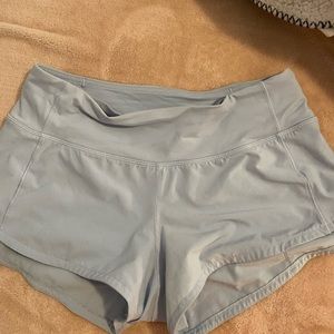 Lululemon Women’s blue linen, speed up shorts size 2, 2.5 inch WITHOUT LINER
